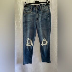 Women’s HOLLISTER ULTRA HIGH-RISE distressed MEDIUM WASH‎ MOM JEANS size 28 NWT